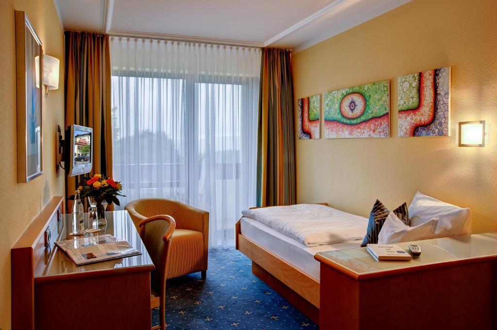 Hotel Schmitt Garni Monchberg  Phòng bức ảnh